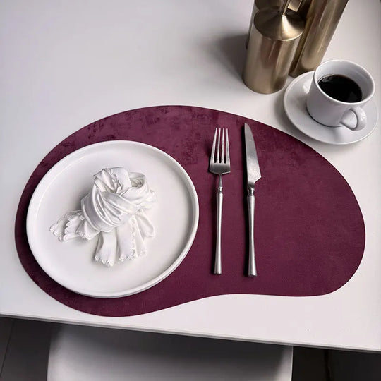 4-Pack Cashew-Shaped Faux Leather Placemats 40×30cm Heat-Resistant &amp; Waterproof - lafenora
