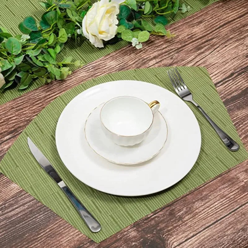 Set of 4 Round Woven Vinyl Placemats – Heat Resistant Non-Slip Table Mats for Indoor & Outdoor Use - lafenora